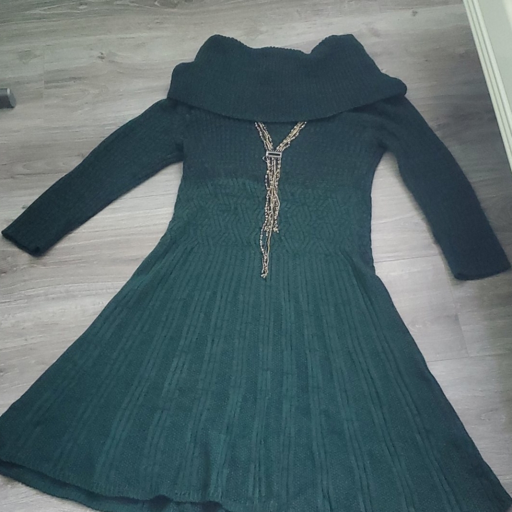Eliza J 💚 green knitted dress 👗 😍
